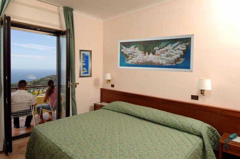 Hotel Montana SantʼAgata sui Due Golfi Kültér fotó