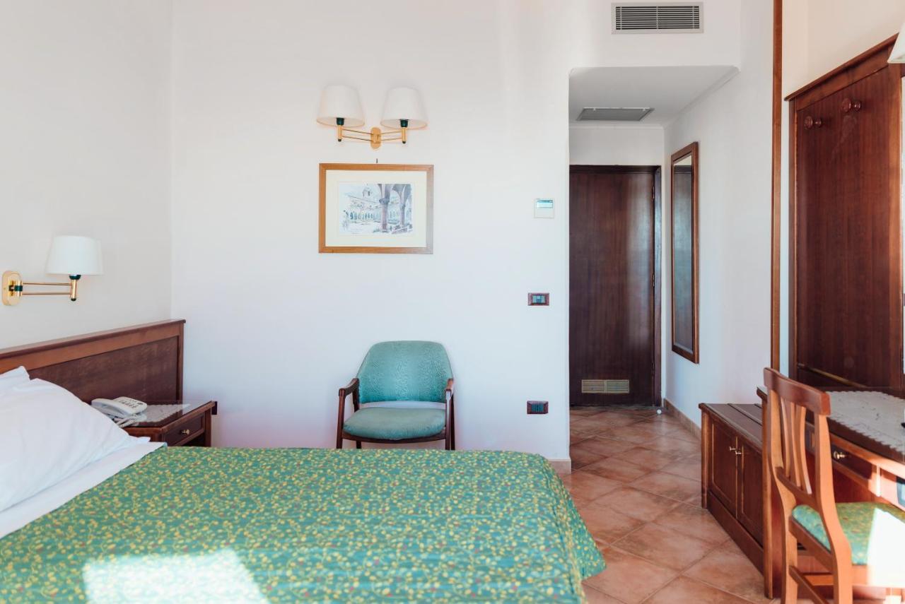 Hotel Montana SantʼAgata sui Due Golfi Kültér fotó